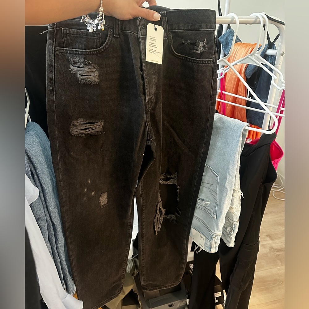 Forever 21 Black Ripped Mom Jeans
